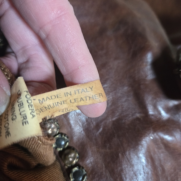 Campomaggi Distressed Brown Leather Shoulder Bag - Picture 4 of 9